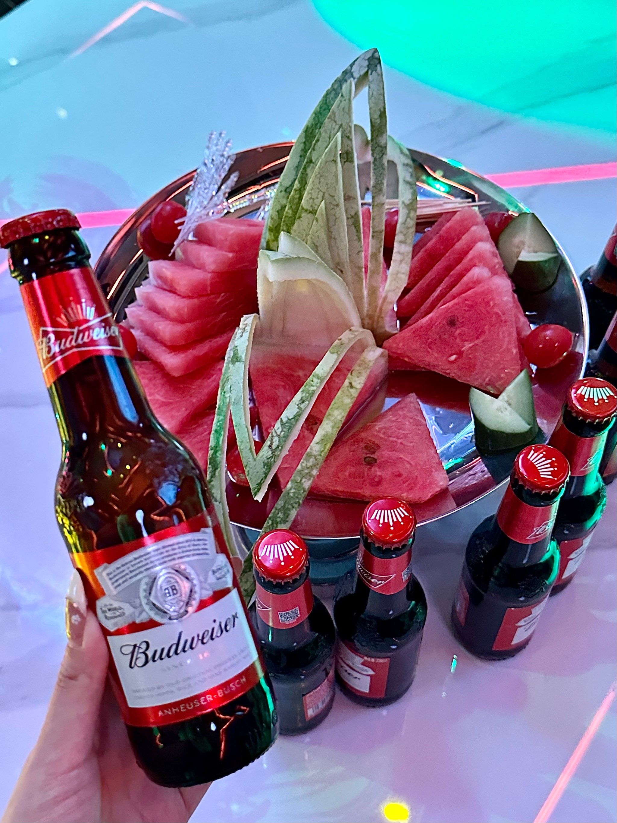 百色商务KTV：商务KTV是什么意思-田东县ktv预定